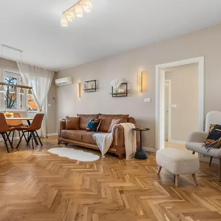 דירה Kapana - A 106m2 Flat Right On The Pedestrian Street